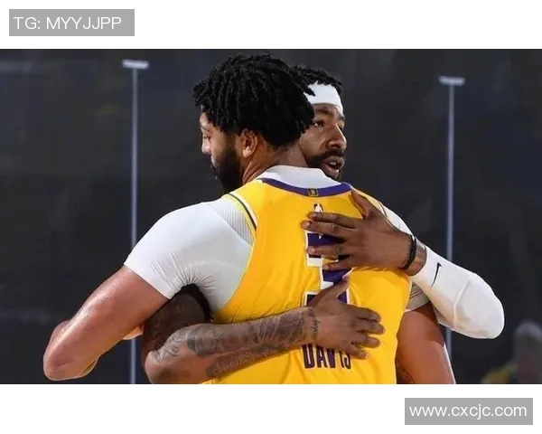 西安网球队与杭州网球队赛后复盘探讨灵活性表现与战术调整 西安网球队与杭州网球队赛后复盘探讨灵活性表现与战术调整